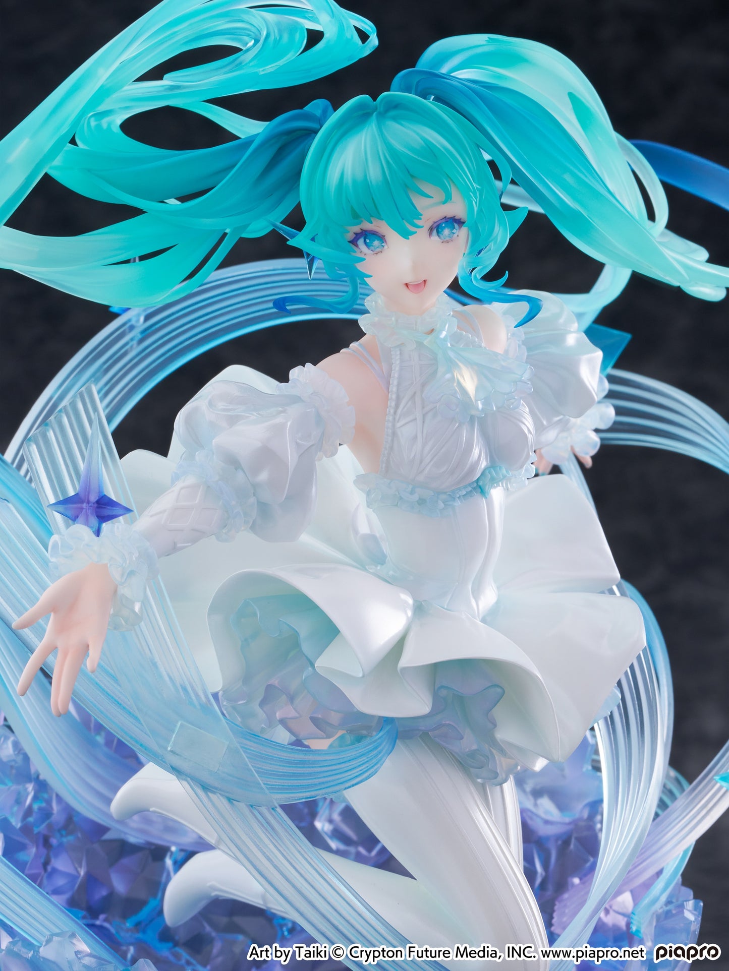 10-09-2025 CyberZ - 1/7 初音未來 Crystal Dress Ver Y25500 PVC