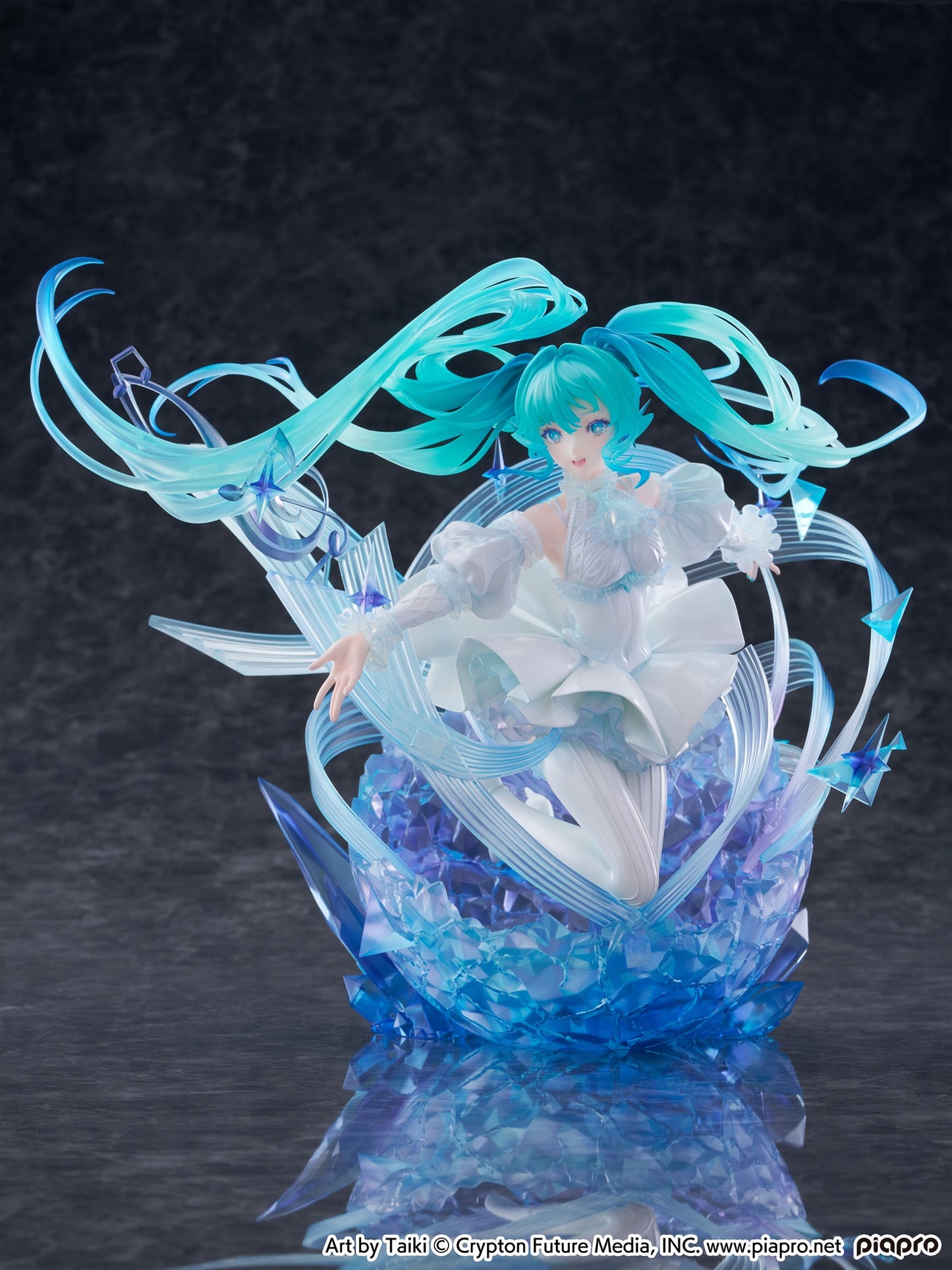 10-09-2025 CyberZ - 1/7 初音未來 Crystal Dress Ver Y25500 PVC