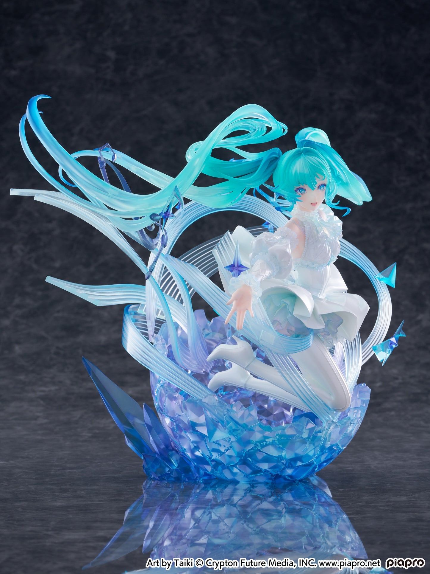 10-09-2025 CyberZ - 1/7 初音未來 Crystal Dress Ver Y25500 PVC
