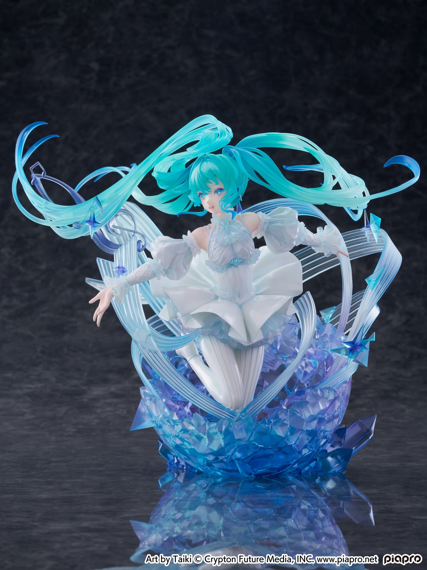 10-09-2025 CyberZ - 1/7 初音未來 Crystal Dress Ver Y25500 PVC