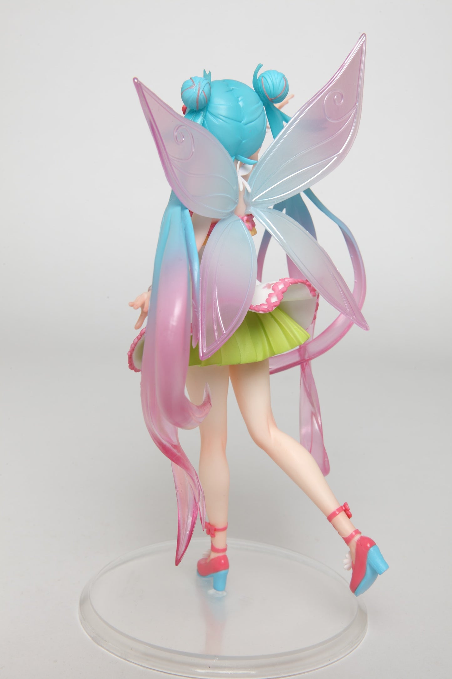 23-12-2025 TAITO - 初音未來 Figure 第三季 春季精靈 Ver. (再販) Y2400 PVC