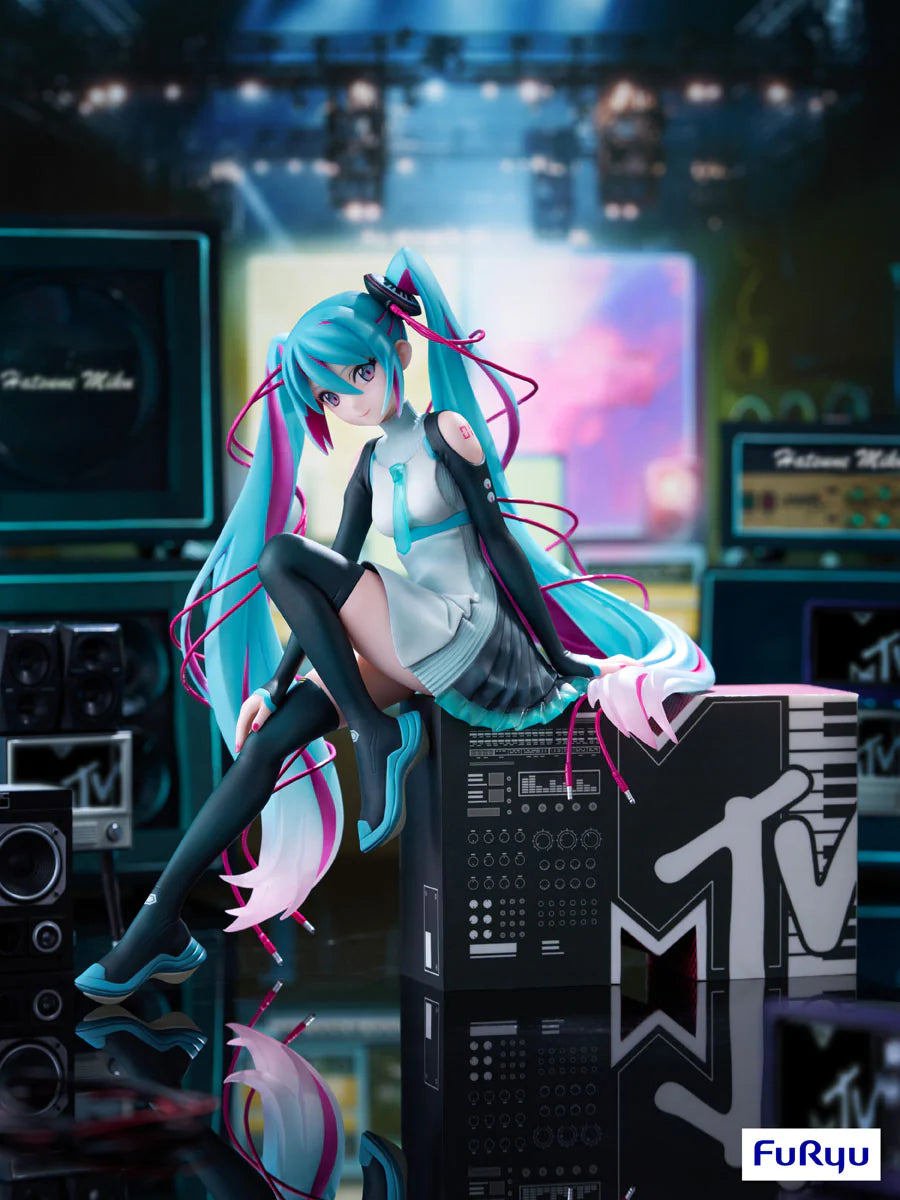 08-02-2024 JPY25000  FURYU - Hatsune Miku × MTV 1-7 Scale Figure