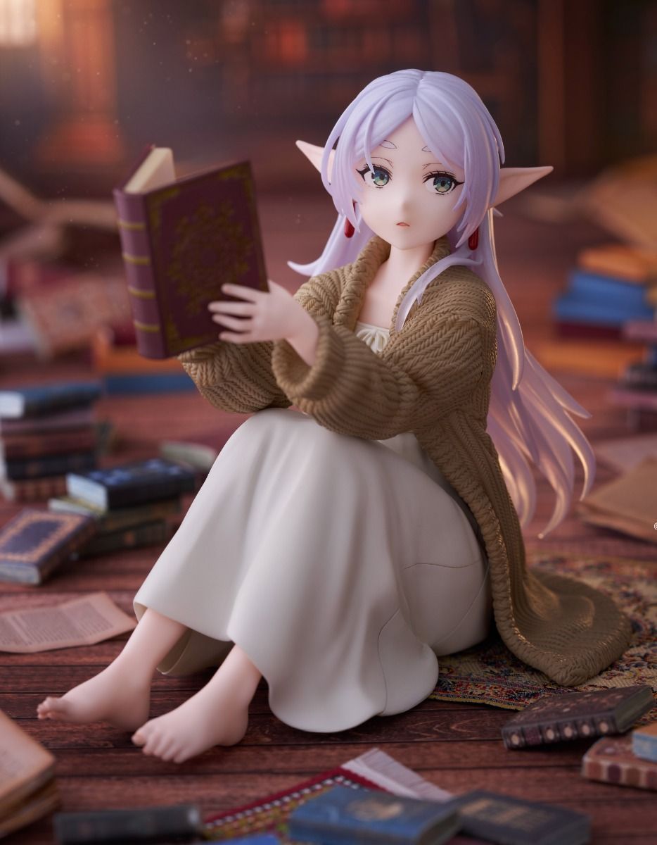 21-10-2025 TAITO - Frieren: Beyond Journey's End Desktop Cute Figure - Frieren (Roomwear Ver.) Y2300 PVC