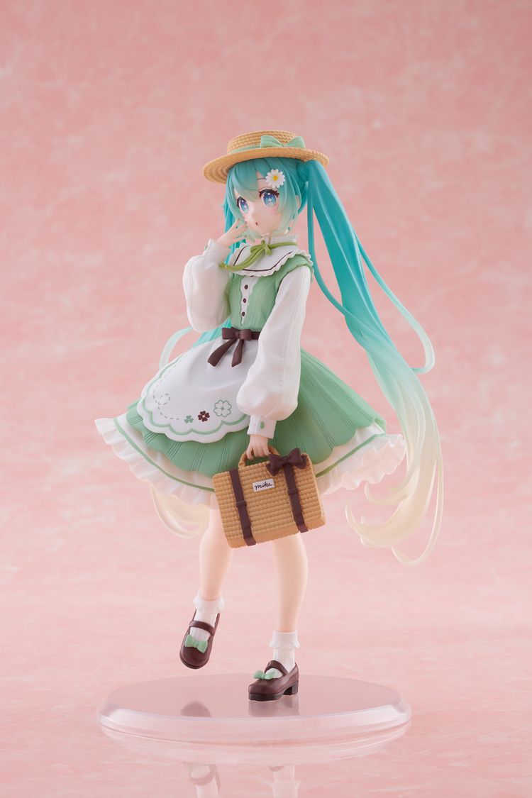 07-01-2025 TAITO - 初音未來 Figure - Fashion (Country Ver.) Y2100 PVC