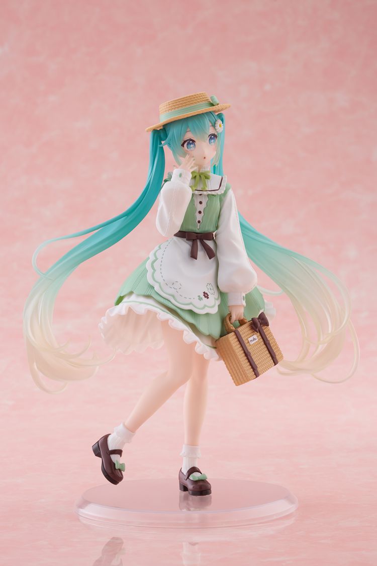 07-01-2025 TAITO - 初音未來 Figure - Fashion (Country Ver.) Y2100 PVC