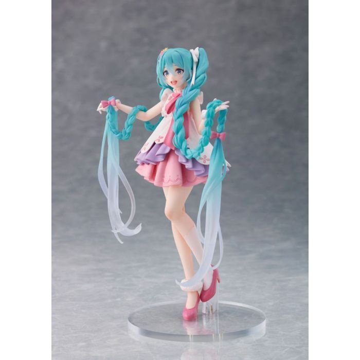 27-01-2025 TAITO - Character Vocal Series 01: Hatsune Miku Wonderland Figure - Rapunzel Y2300 PVC