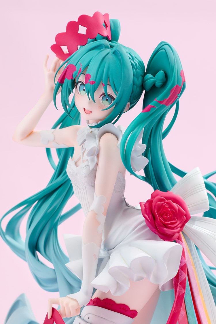 26-08-2026 Good Smile - 1/7 G.S. Collection 賽車未來 15th "Rhapsody" 2010-2025 Y27273 PVC