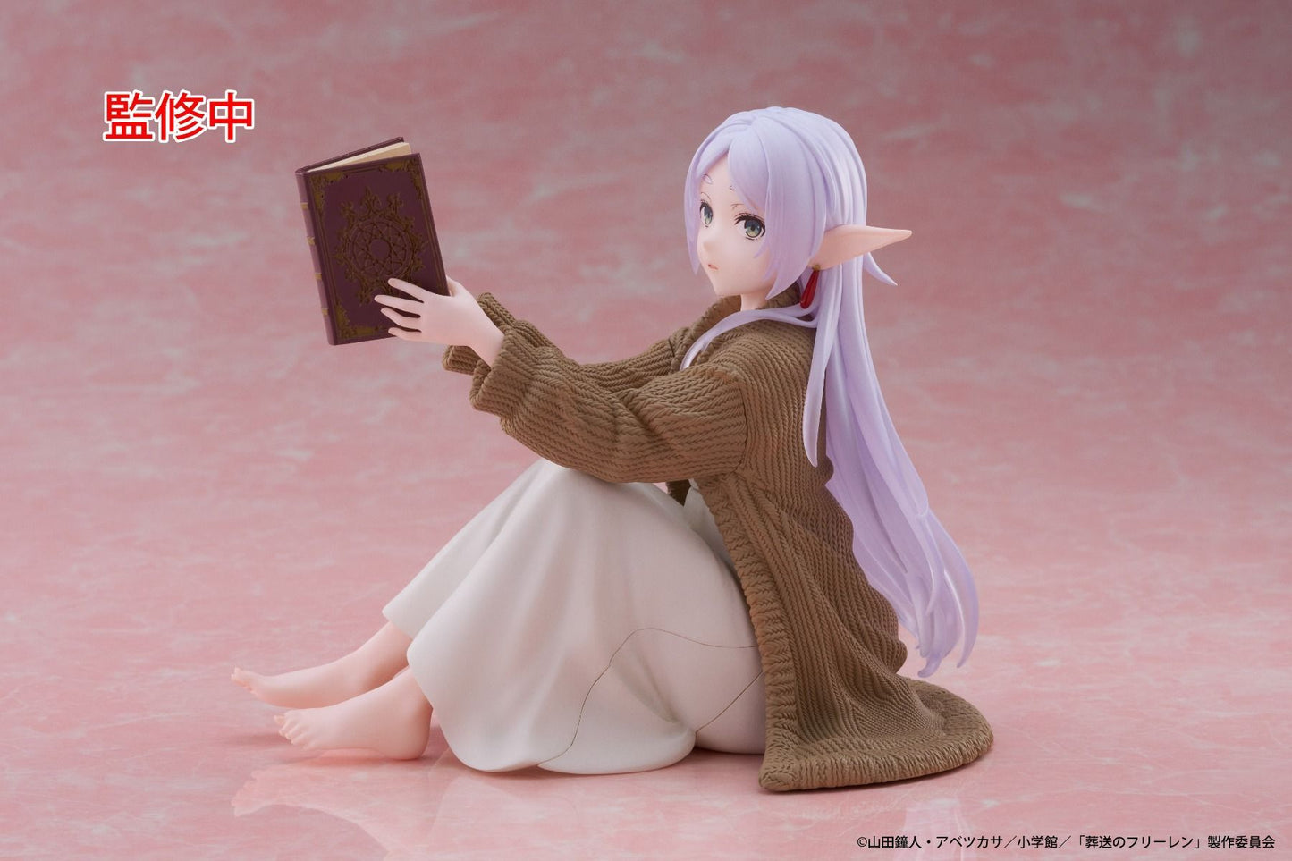 21-10-2025 TAITO - Frieren: Beyond Journey's End Desktop Cute Figure - Frieren (Roomwear Ver.) Y2300 PVC