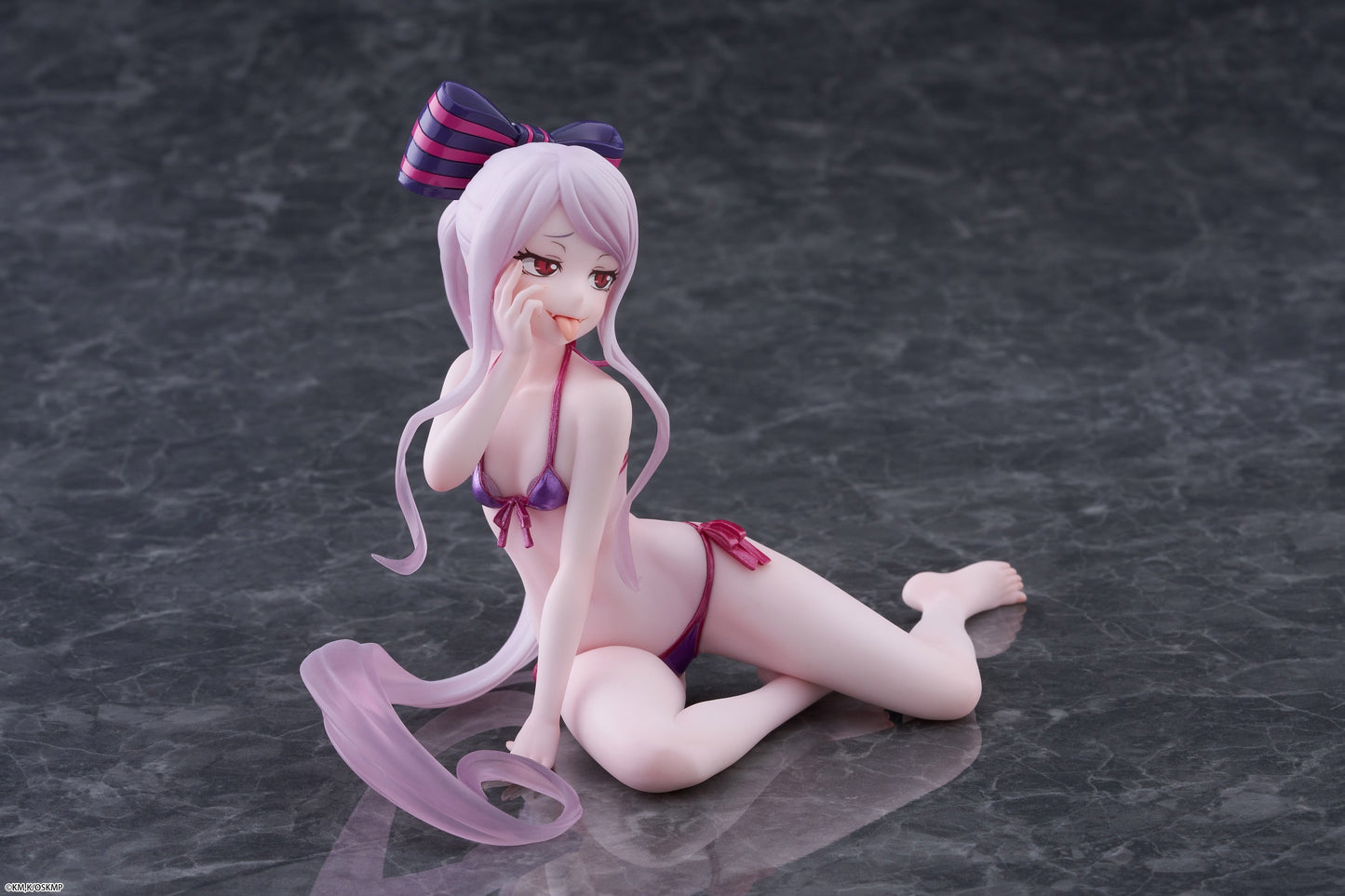 20-01-2025 TAITO - Overlord Desktop Cute Figure - Shalltear (Swimsuit Ver.) Y2300 PVC