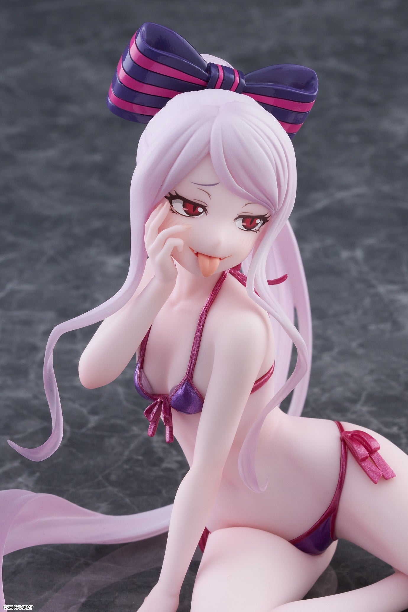 20-01-2025 TAITO - Overlord Desktop Cute Figure - Shalltear (Swimsuit Ver.) Y2300 PVC