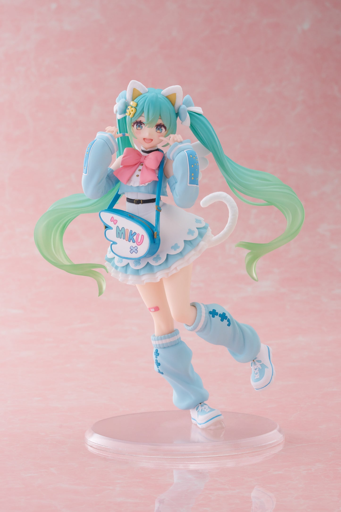 16-09-2025 TAITO - 初音未來 Figure - Fashion (Fancy Ver.) Y2300 PVC