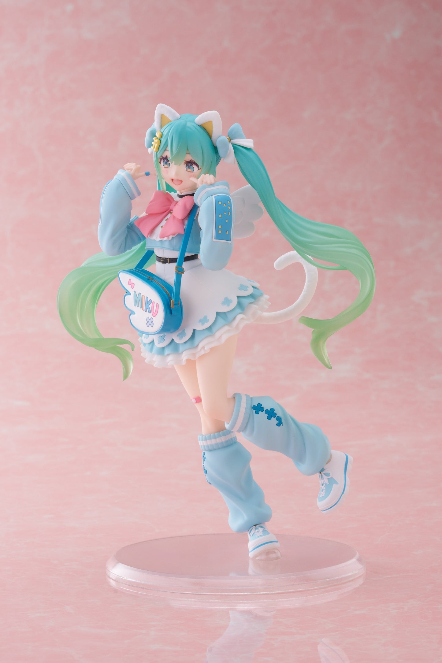 16-09-2025 TAITO - 初音未來 Figure - Fashion (Fancy Ver.) Y2300 PVC