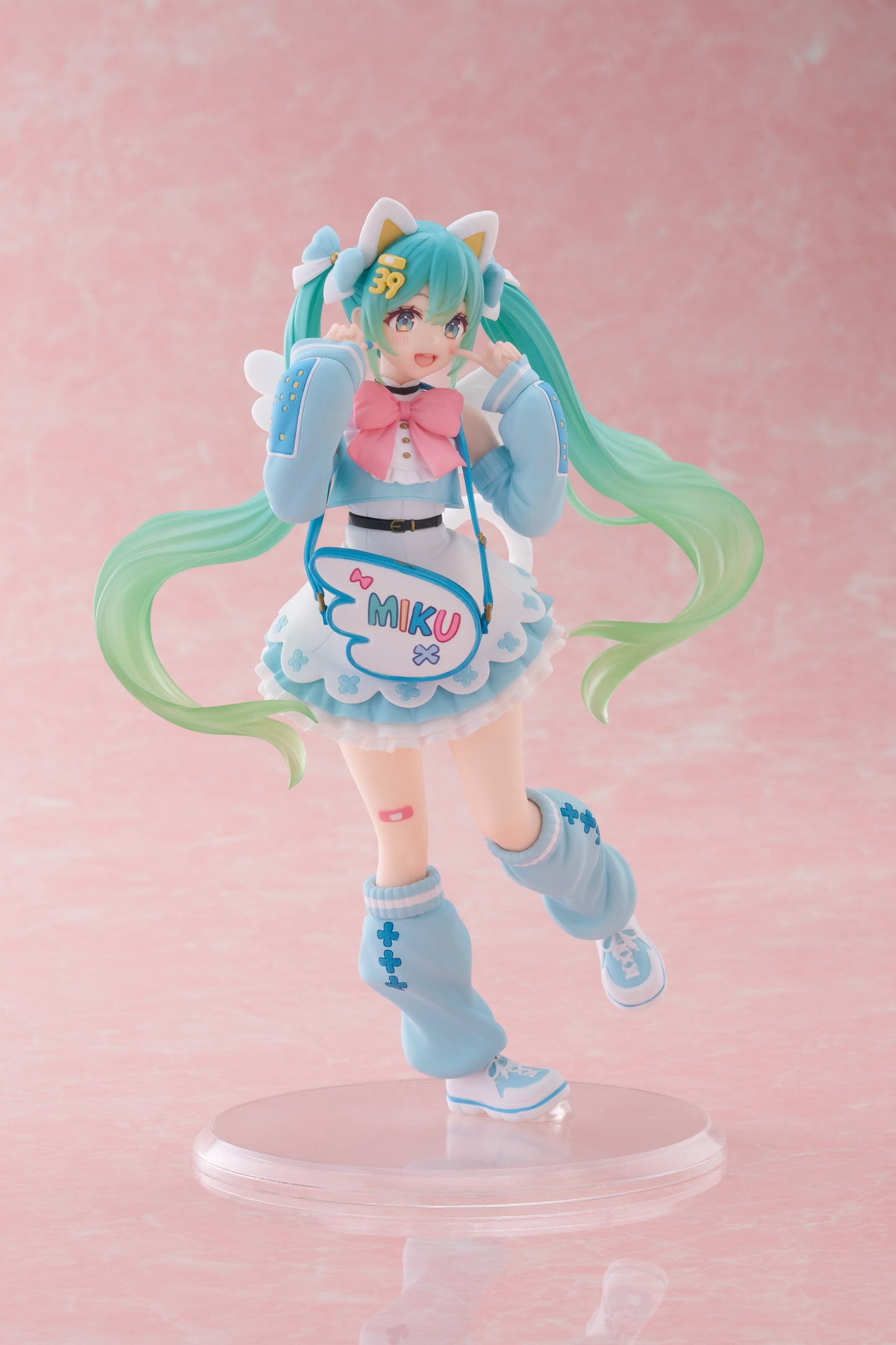 16-09-2025 TAITO - 初音未來 Figure - Fashion (Fancy Ver.) Y2300 PVC