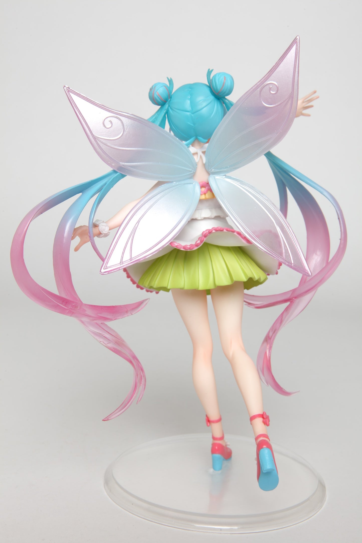 23-12-2025 TAITO - 初音未來 Figure 第三季 春季精靈 Ver. (再販) Y2400 PVC