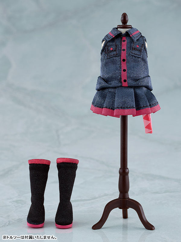11-11-2026 Good Smile - Nendoroid Doll 黏土娃《Vocaloid》重音Teto Y9091